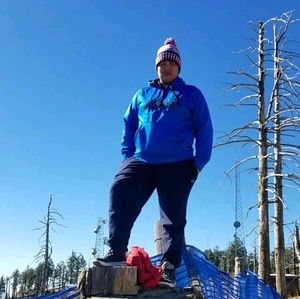 Meet your Posher, Carlos